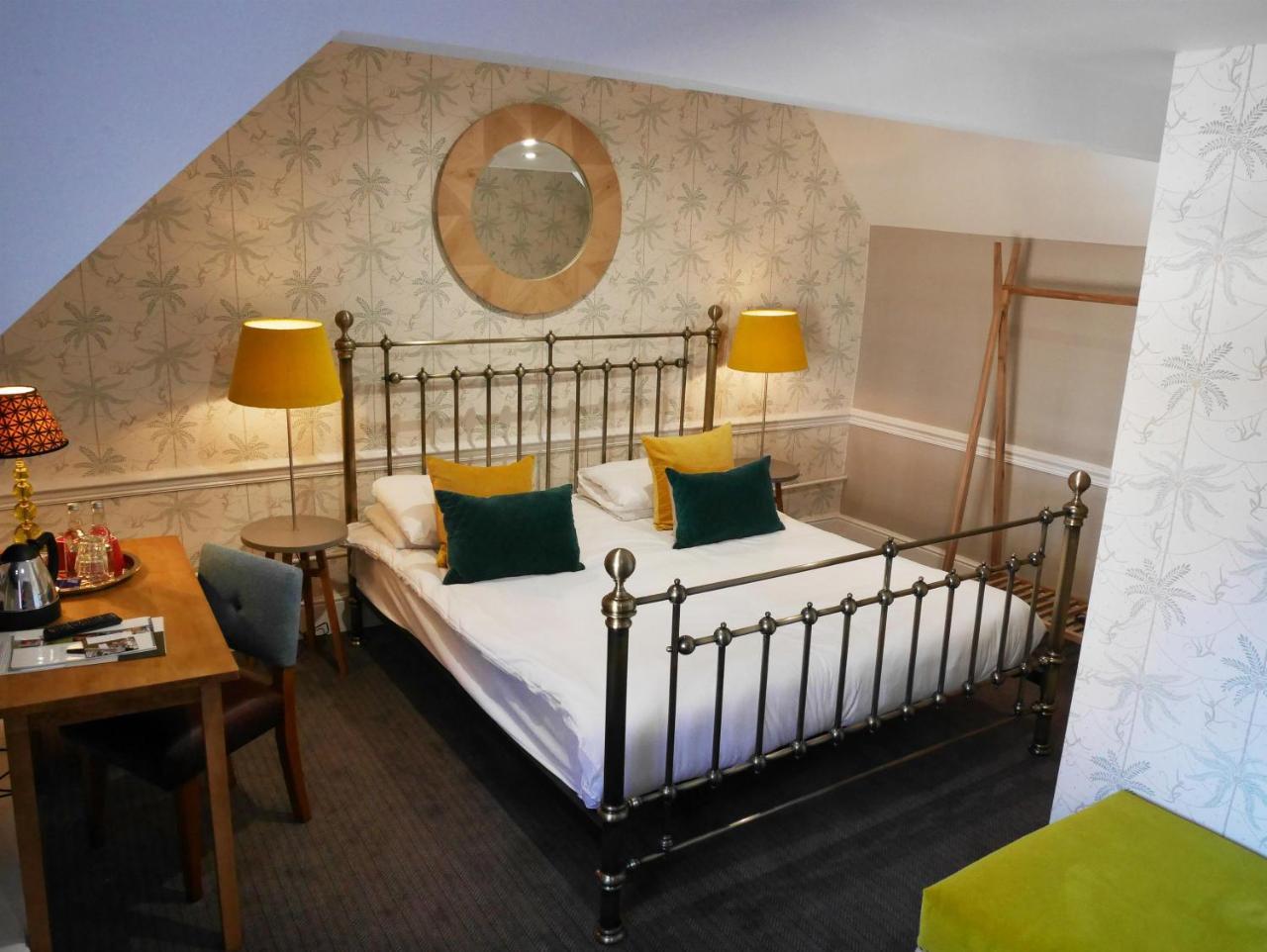 The Fleece Hotel Witney Exterior photo
